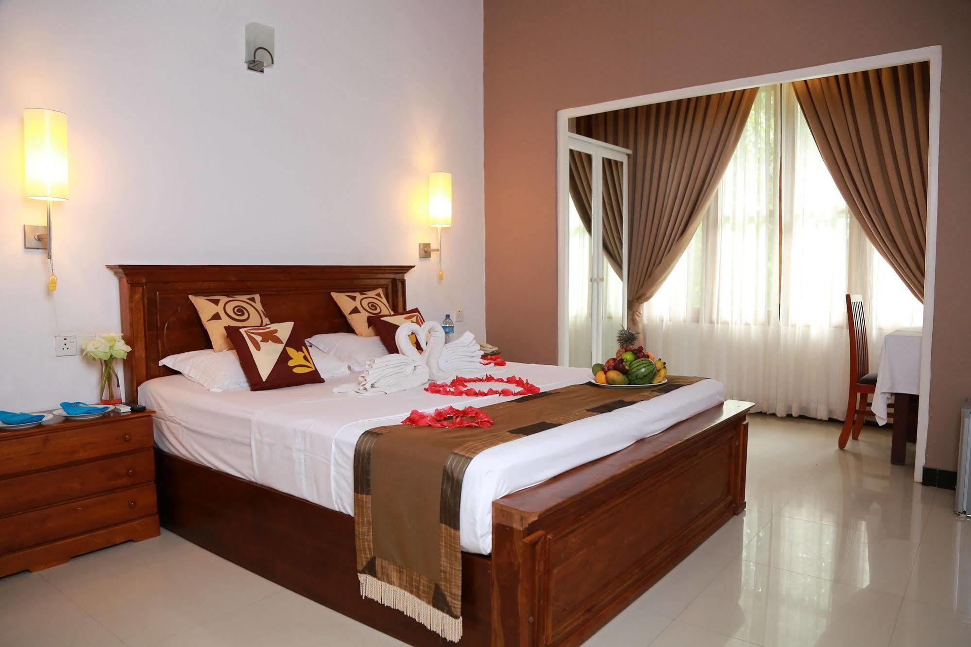 Grand Kalundawa - Dambulla's Hidden Secret Hotel Bagian luar foto