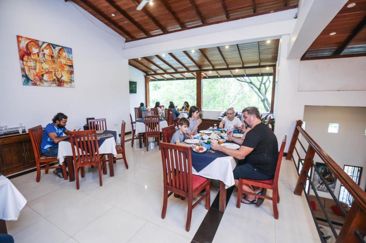 Grand Kalundawa - Dambulla's Hidden Secret Hotel Bagian luar foto