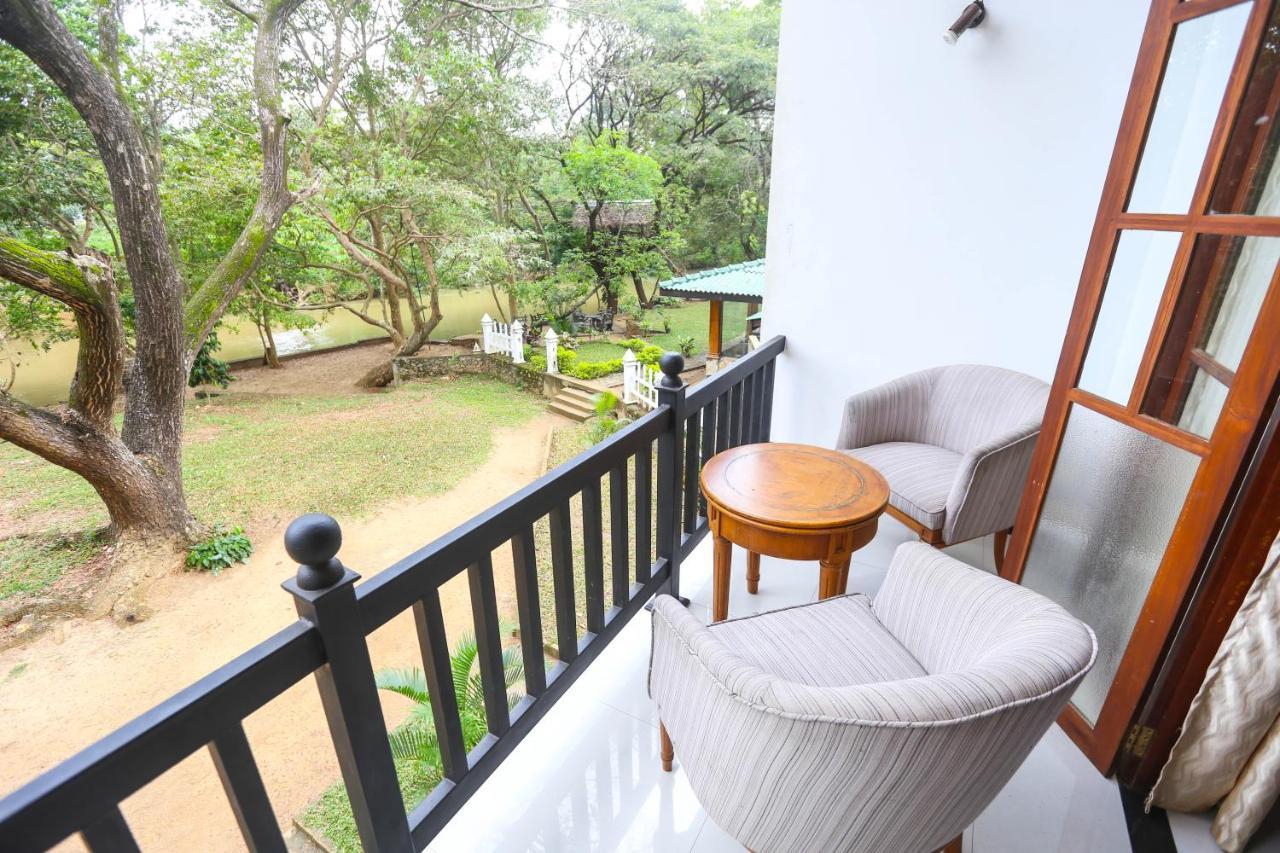 Grand Kalundawa - Dambulla's Hidden Secret Hotel Bagian luar foto